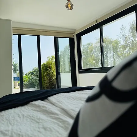 Apartment Vivaldi By Chanel Boutique *