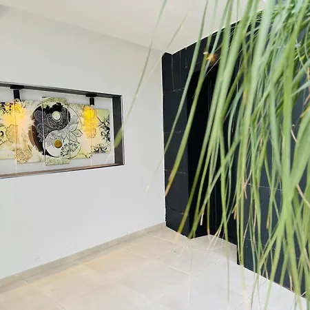 Vivaldi By Chanel Boutique Apartment *